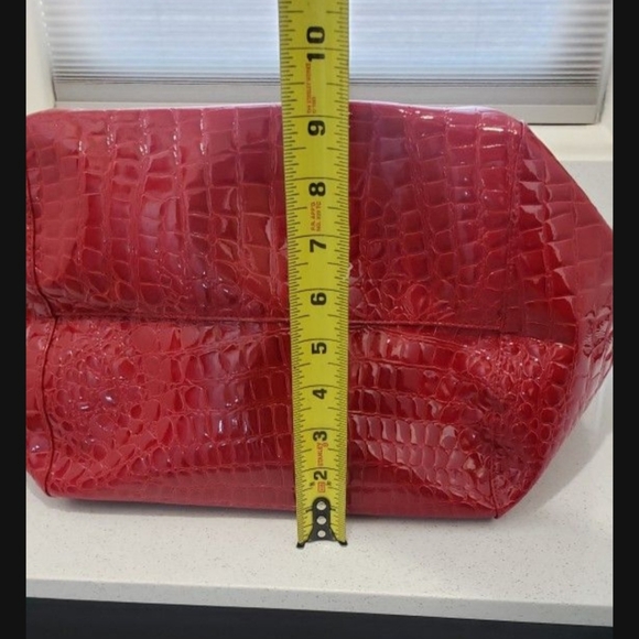 Red tote - Picture 5 of 5